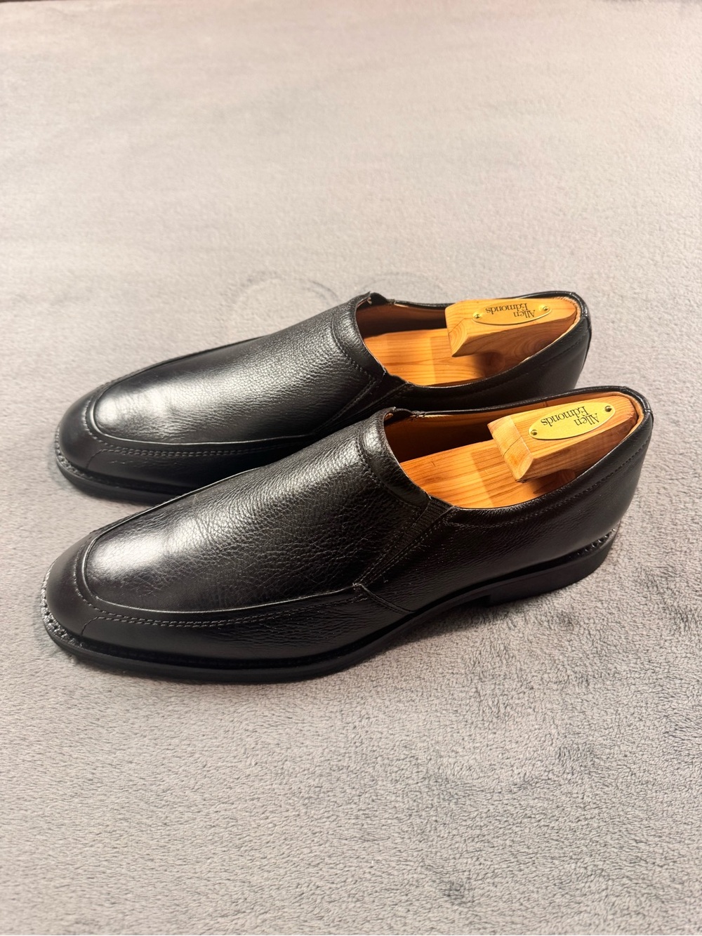 Flag LTD. Men's Monroe Moc Slip-On Dress Shoes Black